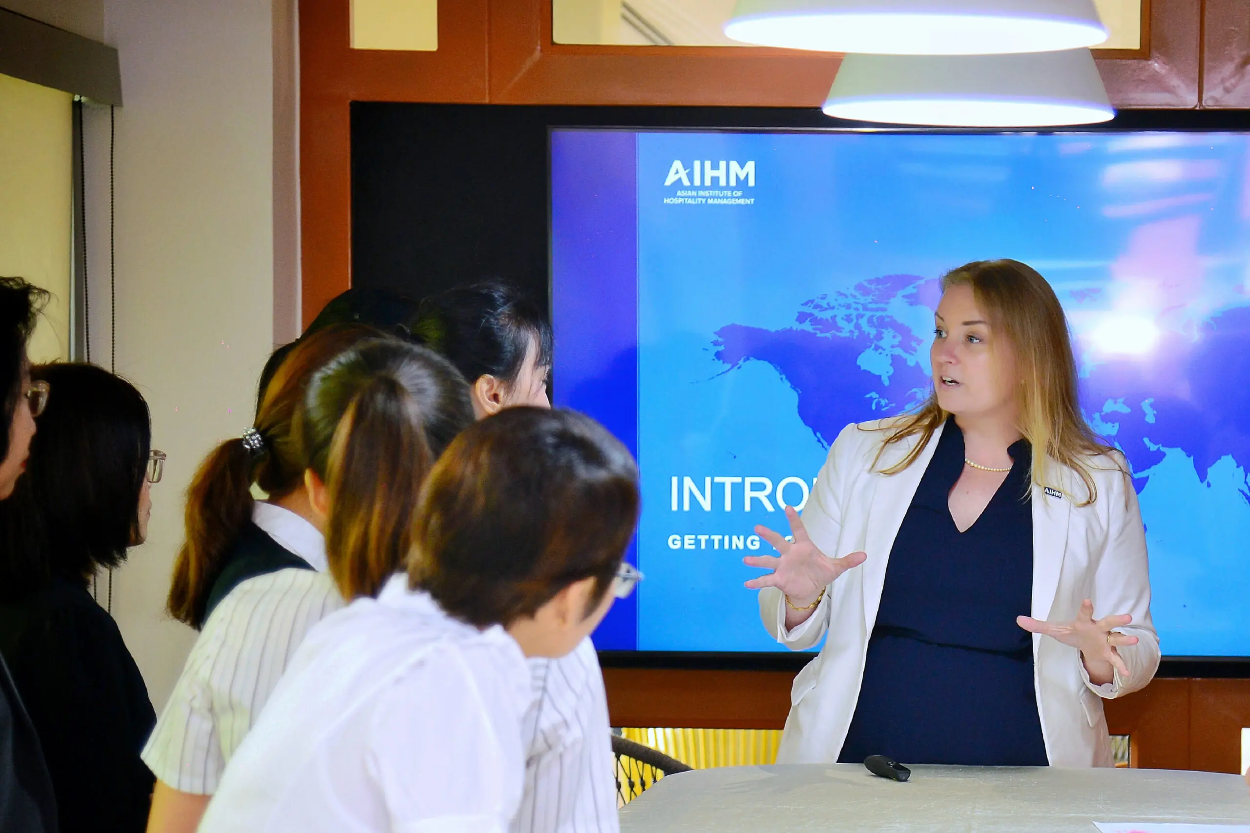 AIHM Executive Education Business Solution Researcg Collaboration 01