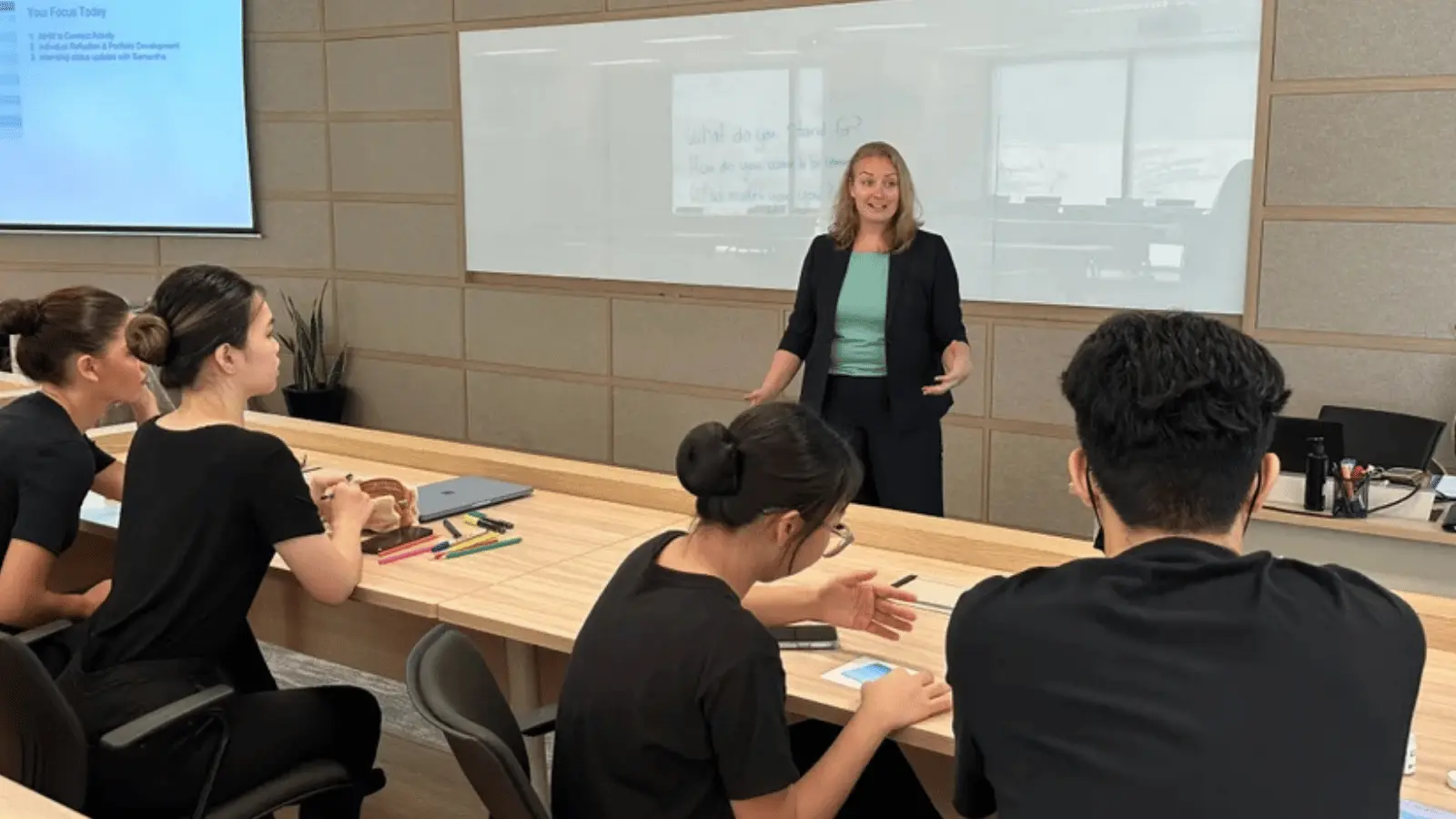 AIHM ExecutiveEducation PublicSpeaking2