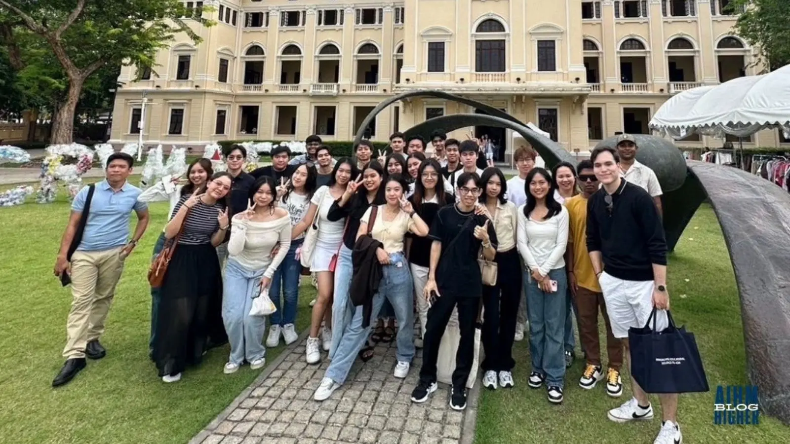 นักศึกษา AIHM พบปะสังสรรค์กลางแจ้งในแคมปัส สร้างมิตรภาพและเครือข่ายคนคอยสนับสนุน