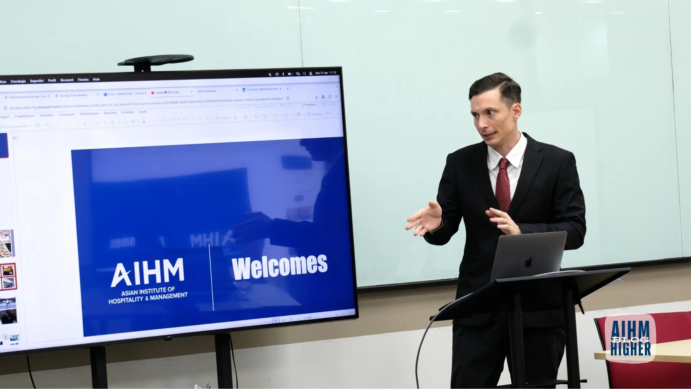 F&B management training session led by hospitality lecturer at AIHM Bangkok